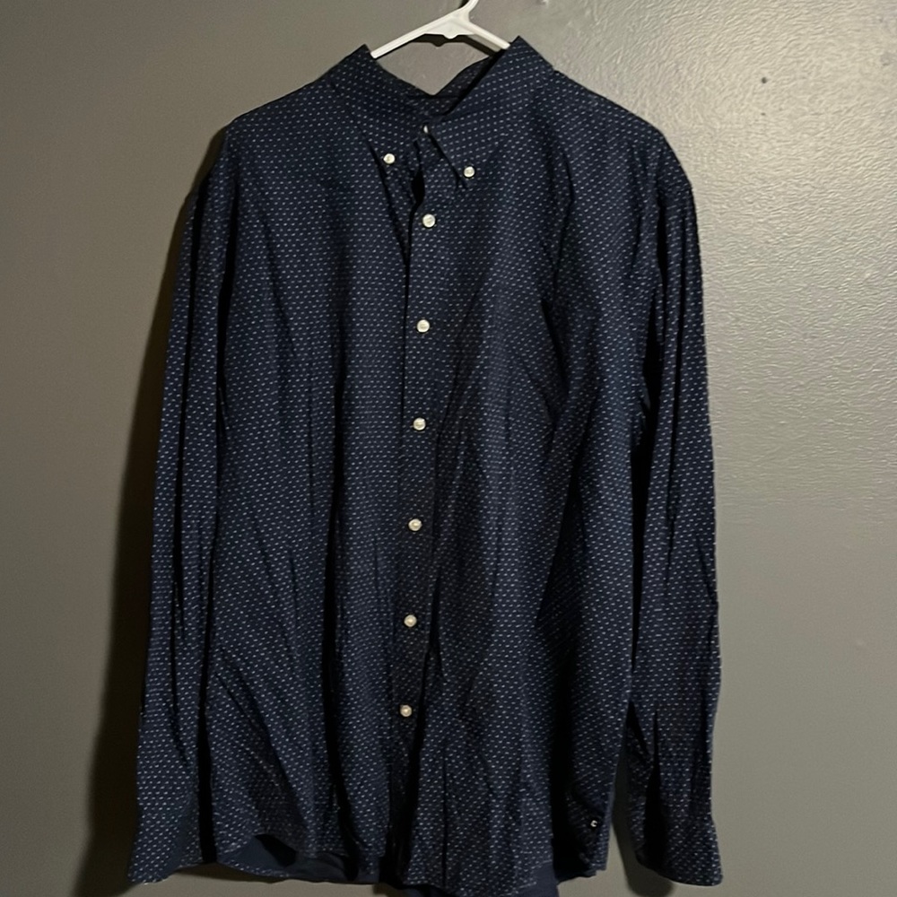 Chaps dress up button up shirt navy blue XL in great condition.